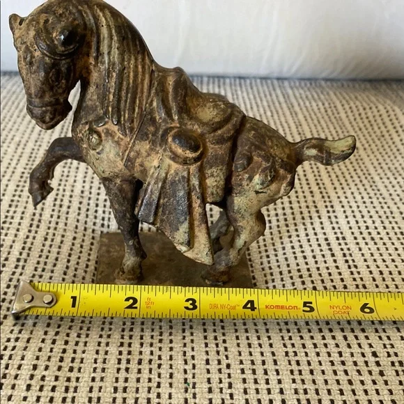 In excellent vintage condition heavy metal Japanese worriers horse - Picture 9 of 10